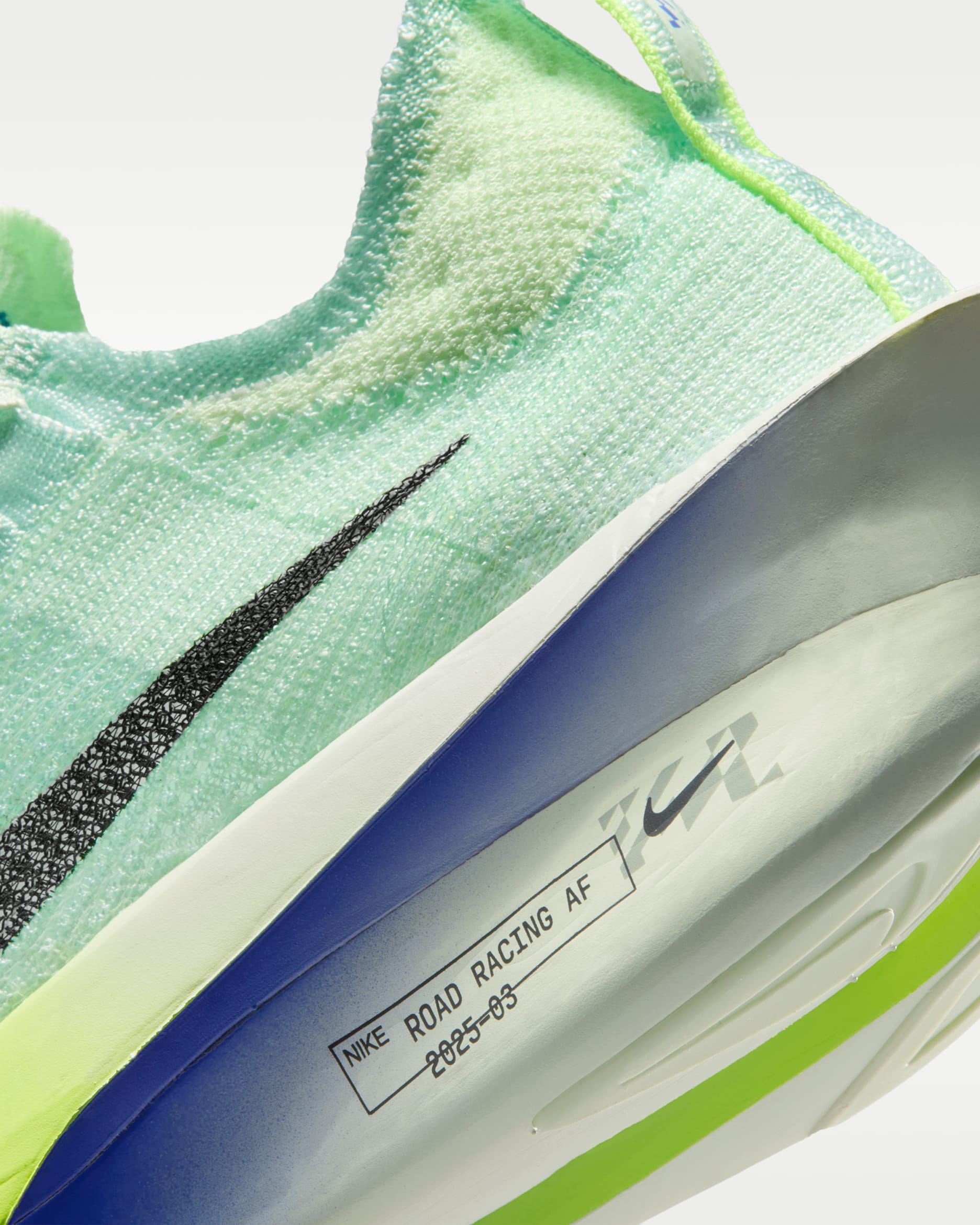 کتونی نایک آلفا فلای 3 فلاینیت Nike Alpha Fly 3 Flyknit FD8311-30013